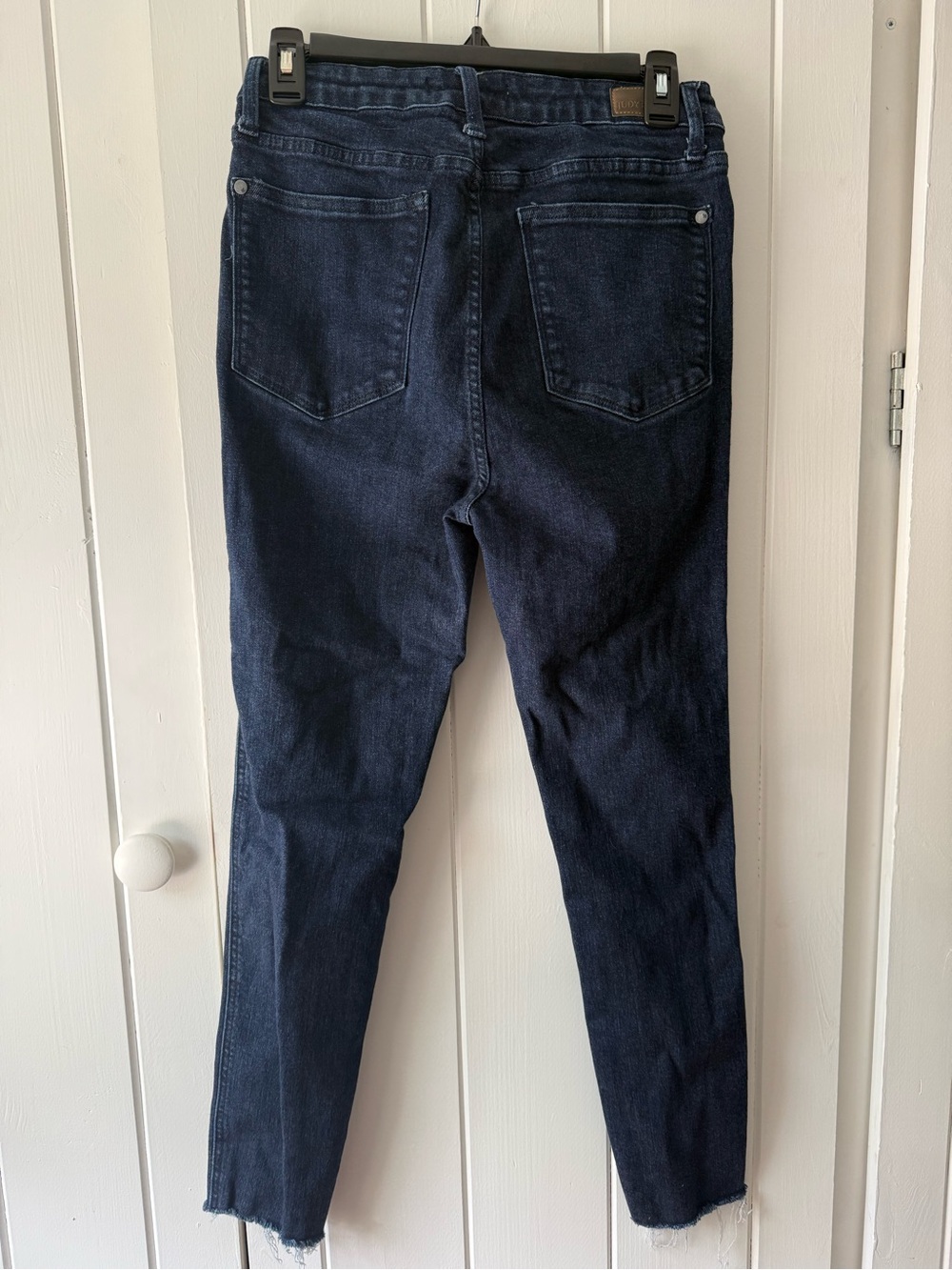 11/30 Judy Blue High-Rise Skinny Jeans in Dark Blue - Picture 2 of 3